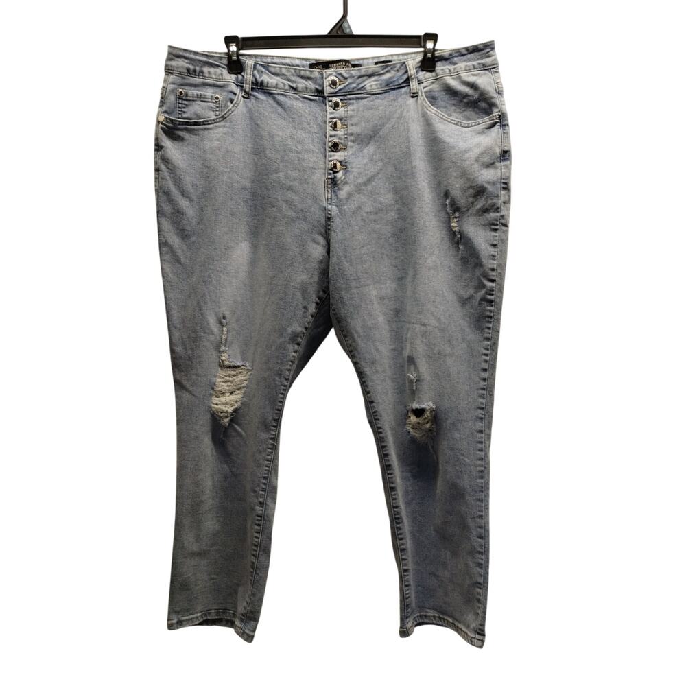 City Chic Size 20 Button Fly Light Wash Distressed Harley High Rise Crop Jeans
